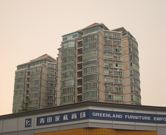 創(chuàng)紀(jì)錄加層 -----２００１年，成都瑞金廣場(chǎng)由６層增至１８...